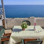 Апартаменты Scogliera Del Gabbiano *